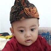 TỨ