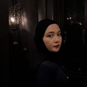 Mo