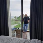 Mr
